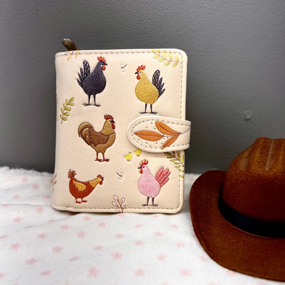 Woman’s Wallet Small : Chickens